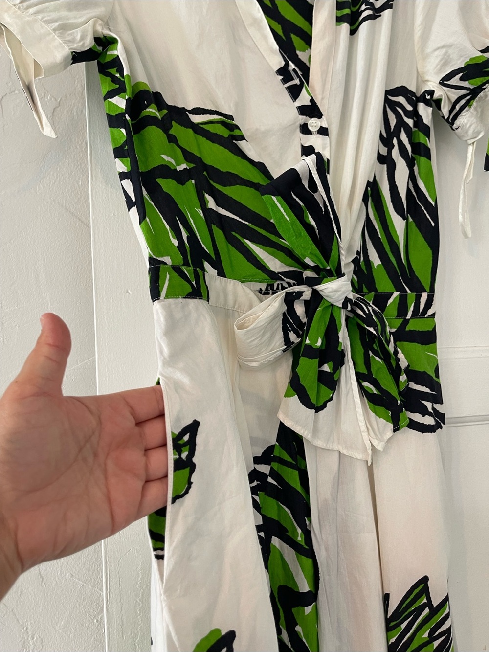 Y2K VTG 2006 Diane Von Furstenberg White Midi Dress with Green Floral Print - Picture 7 of 12